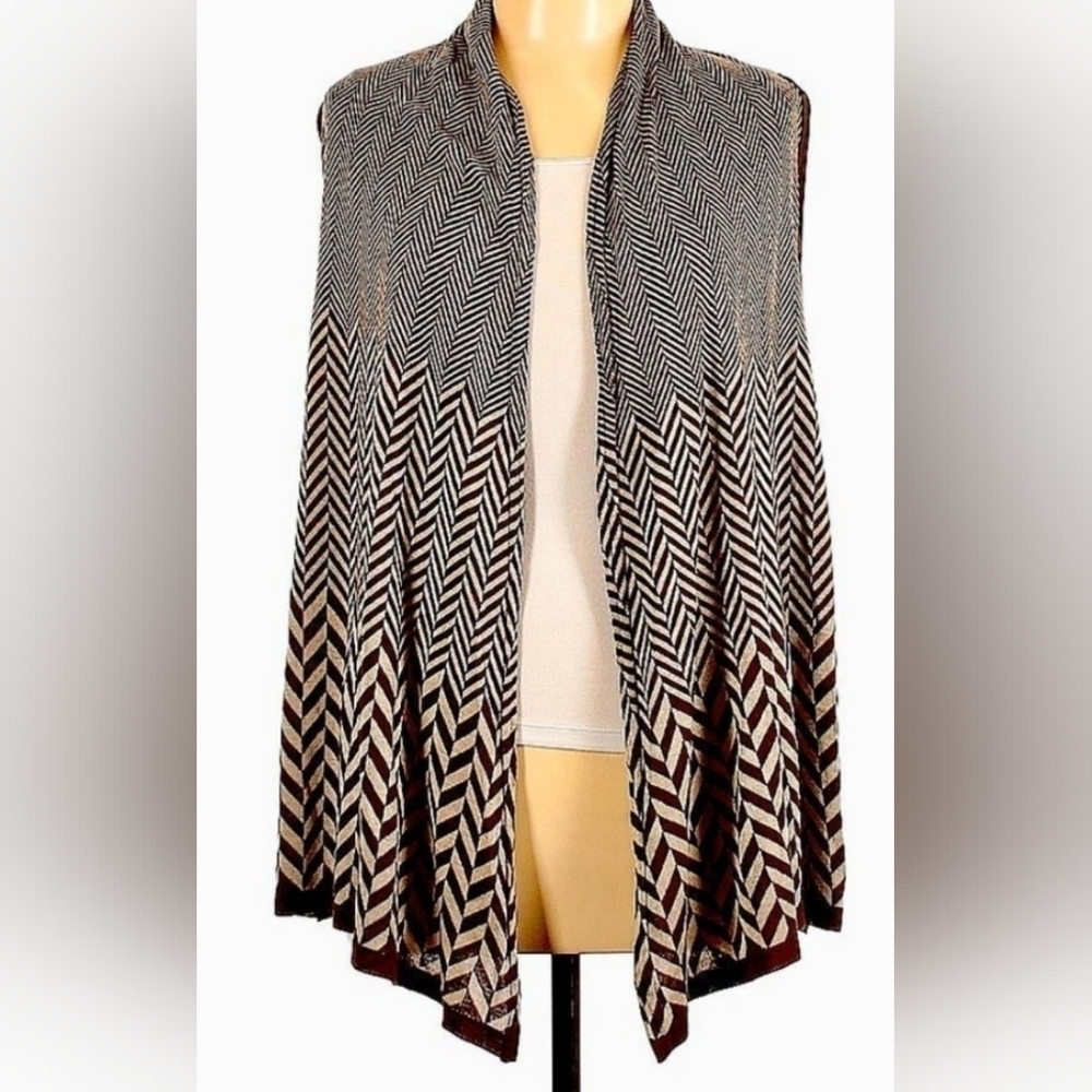 Art and Soul Sleeveless Sweater Large